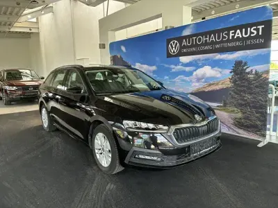 Gebraucht Skoda Octavia Ambition 150 PS (110 kW) 2023 Schwarz perleffekt Kombi