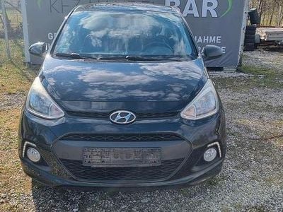 Gebraucht Hyundai i10 67 PS (49 kW) 2014 Schwarz Kleinwagen