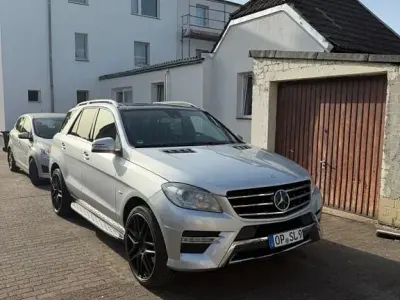 Gebraucht Mercedes ML350 AMG 258 PS (189 kW) 2012 Silber SUV