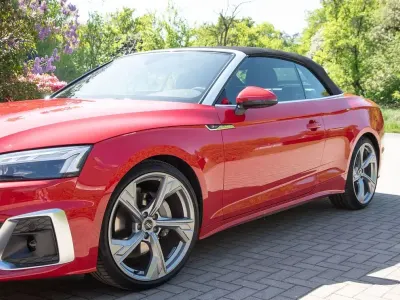 Gebraucht Audi A5 Cabriolet S-Line 204 PS (150 kW) 2024 Rot Cabrio