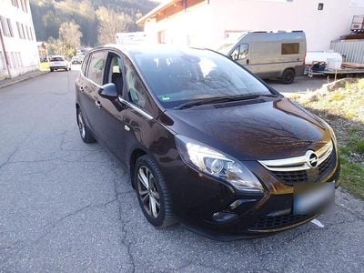 Second-hand Opel Zafira Tourer 164 CP (120 kW) 2012 Maro Monovolum