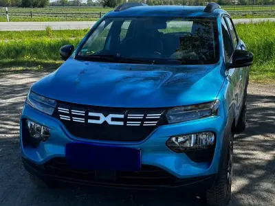 Gebraucht Dacia Spring Essentiel 33 kW (45 PS) 2023 Blau Kleinwagen