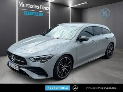 Gebraucht Mercedes GLB200 AMG 222 PS (163 kW) 2025 Grau SUV