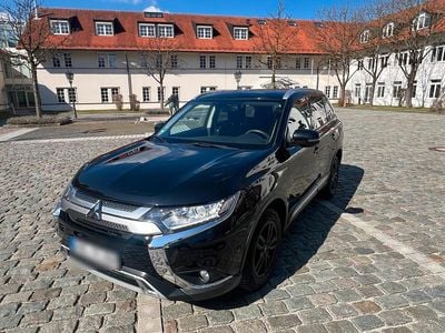 Usata Mitsubishi Outlander 150 CV (110 kW) 2018 Nero SUV