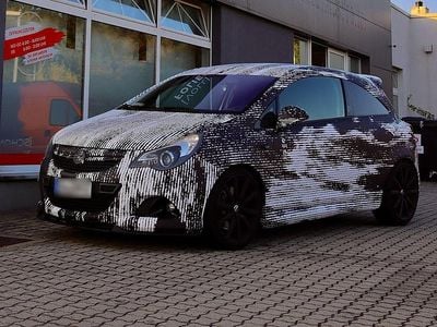 Usata Opel Corsa Edition 211 CV (155 kW) 2012 Bianco Berlina