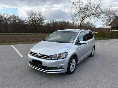 Gebraucht VW Touran Comfortline 116 PS (85 kW) 2019 Silber Van / Kleinbus