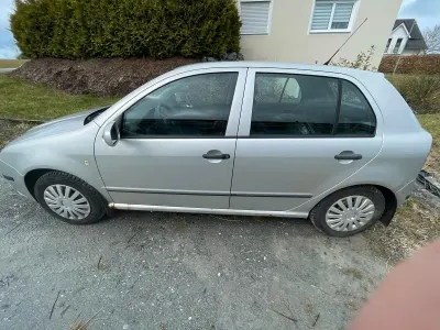Second-hand Skoda Fabia Classic 75 CP (55 kW) 2005 Argintiu Hatchback