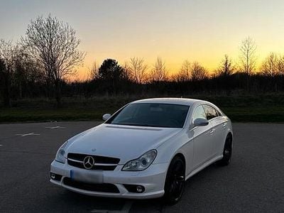 Gebraucht Mercedes CLS500 388 PS (285 kW) 2008 Weiß Coupé