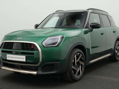 Second-hand Mini Countryman Favoured 218 CP (160 kW) 2024 Verde SUV