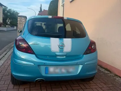 Gebraucht Opel Corsa 104 PS (76 kW) 2011 Blau Kleinwagen