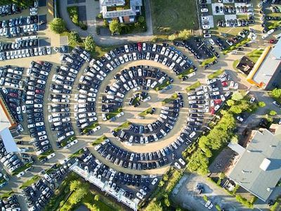 Gebraucht Audi A3 Sportback e-tron Advanced 204 PS (150 kW) 2022 Mythosschwarz metallic Kleinwagen