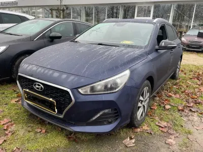 Gebraucht Hyundai i30 Passion 116 PS (85 kW) 2019 Blau Kombi