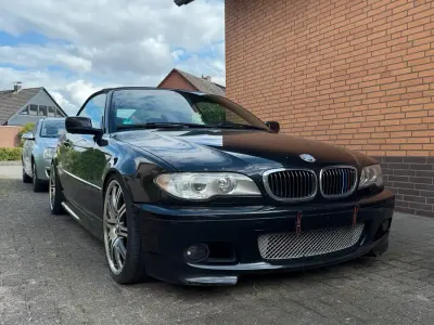 Gebraucht BMW 320 Cabriolet M Sport 170 PS (125 kW) 2004 Schwarz Cabrio