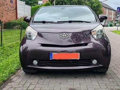 Toyota iQ
