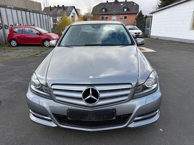 Gebraucht Mercedes C180 156 PS (114 kW) 2012 Silber Limousine