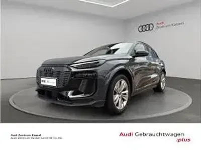 Gebraucht Audi Q6 e-tron S-Line 225 kW (306 PS) 2025 Grau (magnetgrau) SUV