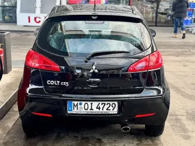 Second-hand Mitsubishi Colt Invite 95 CP (69 kW) 2005 Negru Hatchback