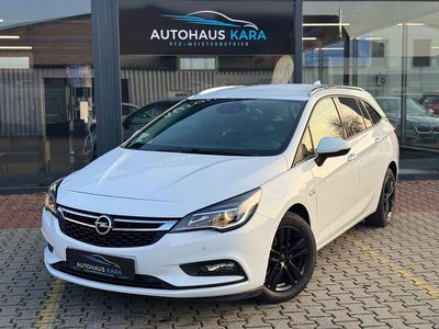 Weiß Gebraucht 2017 Opel Astra Dynamic Kombi | 12.999 € (Fairer Preis)