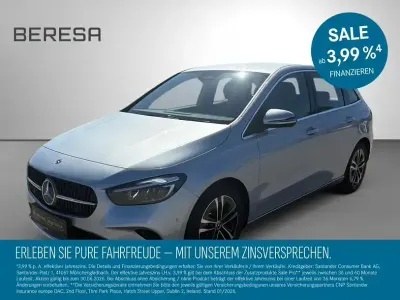 Używany Mercedes B200 Progressive 163 KM (119 kW) 2025 Srebrny Minivan
