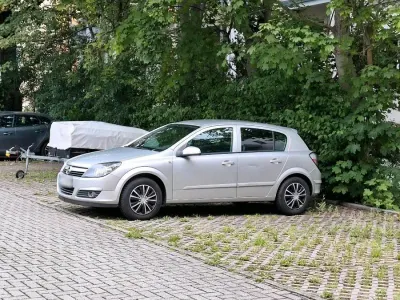 Gebraucht Opel Astra 90 PS (66 kW) 2005 Silber Kleinwagen