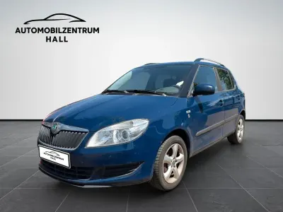Gebraucht Skoda Fabia Family 90 PS (66 kW) 2011 Blau Limousine