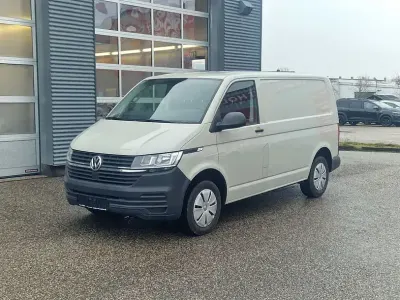 Usata VW Transporter 110 CV (80 kW) 2022 Grigio Furgone