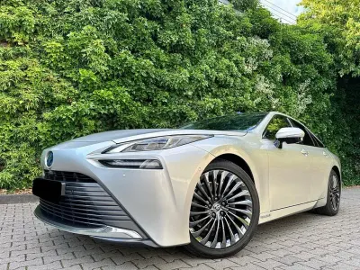 Gebraucht Toyota Mirai Advance 182 PS (133 kW) 2021 Silber Limousine