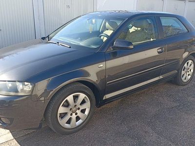 Gebraucht Audi A3 Ambiente 116 PS (85 kW) 2004 Grau Kleinwagen