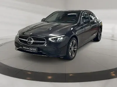 Gebraucht Mercedes C300e Avantgarde 204 PS (150 kW) 2024 Metalliclack graphitgrau Limousine