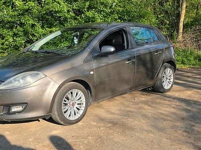 Second-hand Fiat Bravo 120 CP (88 kW) 2010 Gri Hatchback