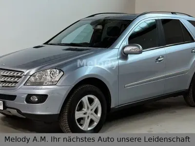 Gebraucht Mercedes ML320 224 PS (164 kW) 2007 Blau SUV
