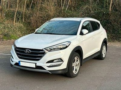 Gebraucht Hyundai Tucson 177 PS (130 kW) 2017 Weiß SUV