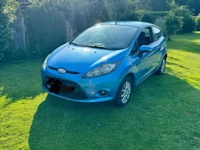 Gebraucht Ford Fiesta 82 PS (60 kW) 2009 Blau Kleinwagen