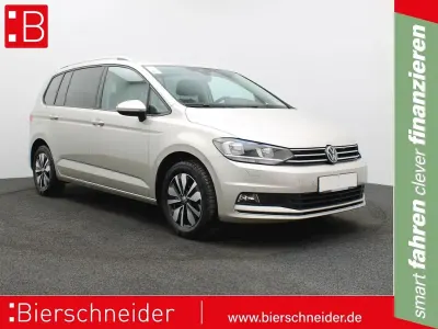 Usata VW Touran S 150 CV (110 kW) 2024 Argento Monovolume
