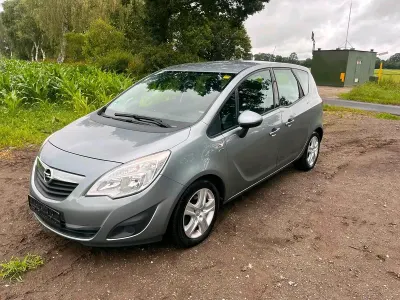 Gebraucht Opel Meriva 120 PS (88 kW) 2013 Van / Kleinbus
