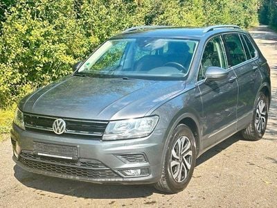 Grau Gebraucht 2020 VW Tiguan United SUV | 16.099 € (Fairer Preis)