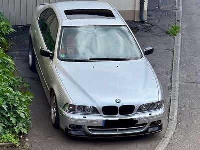 BMW 525