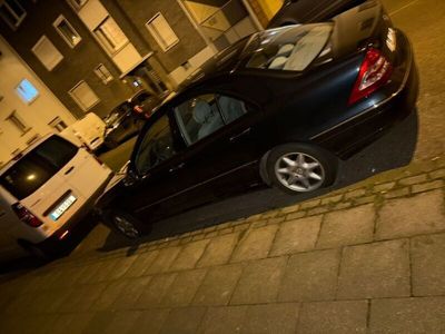 Mercedes C240
