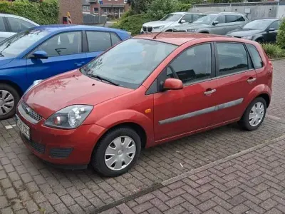 Używany Ford Fiesta Fun X 69 KM (50 kW) 2007 Brązowy Hatchback