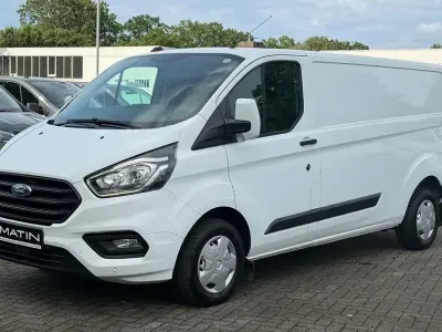 Gebraucht Ford 300 Trend 131 PS (96 kW) 2021 Frozen white Van / Kleinbus