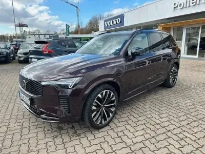 Gebraucht Volvo XC90 Plus 335 PS (246 kW) 2025 Mulberry red SUV