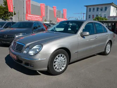 Gebraucht Mercedes E200 Elegance 163 PS (119 kW) 2006 Silber Limousine