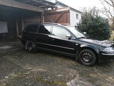 Second-hand VW Passat 115 CP (84 kW) 2001 Negru Break
