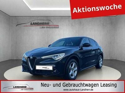 Schwarz (colore esterno (nero vulcano, m (metallic) Gebraucht 2017 Alfa Romeo Stelvio SUV | 14.990 € (Teuer)