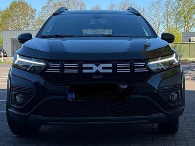 Second-hand Dacia Jogger Extreme 101 CP (74 kW) 2023 Negru Monovolum
