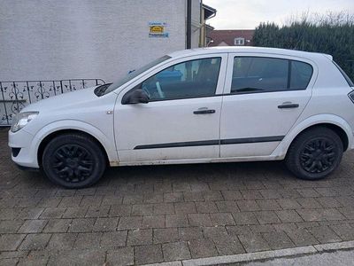 Gebraucht Opel Astra Edition 90 PS (66 kW) 2009 Weiß Limousine