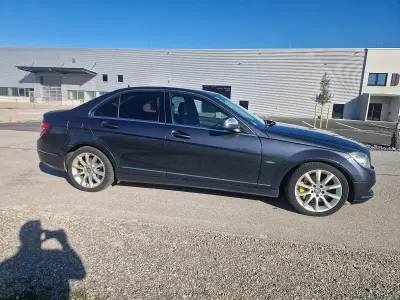 Gebraucht Mercedes C320 224 PS (164 kW) 2007 Silber Limousine