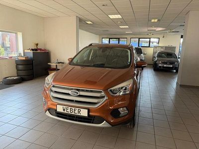 Gebraucht Ford Kuga Titanium 150 PS (110 kW) 2017 Orange SUV