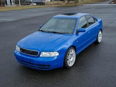 Usata Audi S4 Sport 265 CV (194 kW) 1998 Blu Berlina
