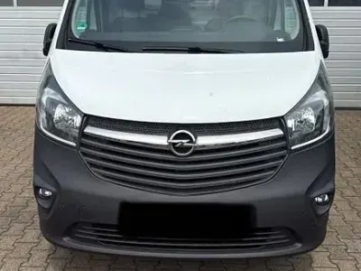 Gebraucht Opel Vivaro 116 PS (85 kW) 2016 Weiß Van / Kleinbus